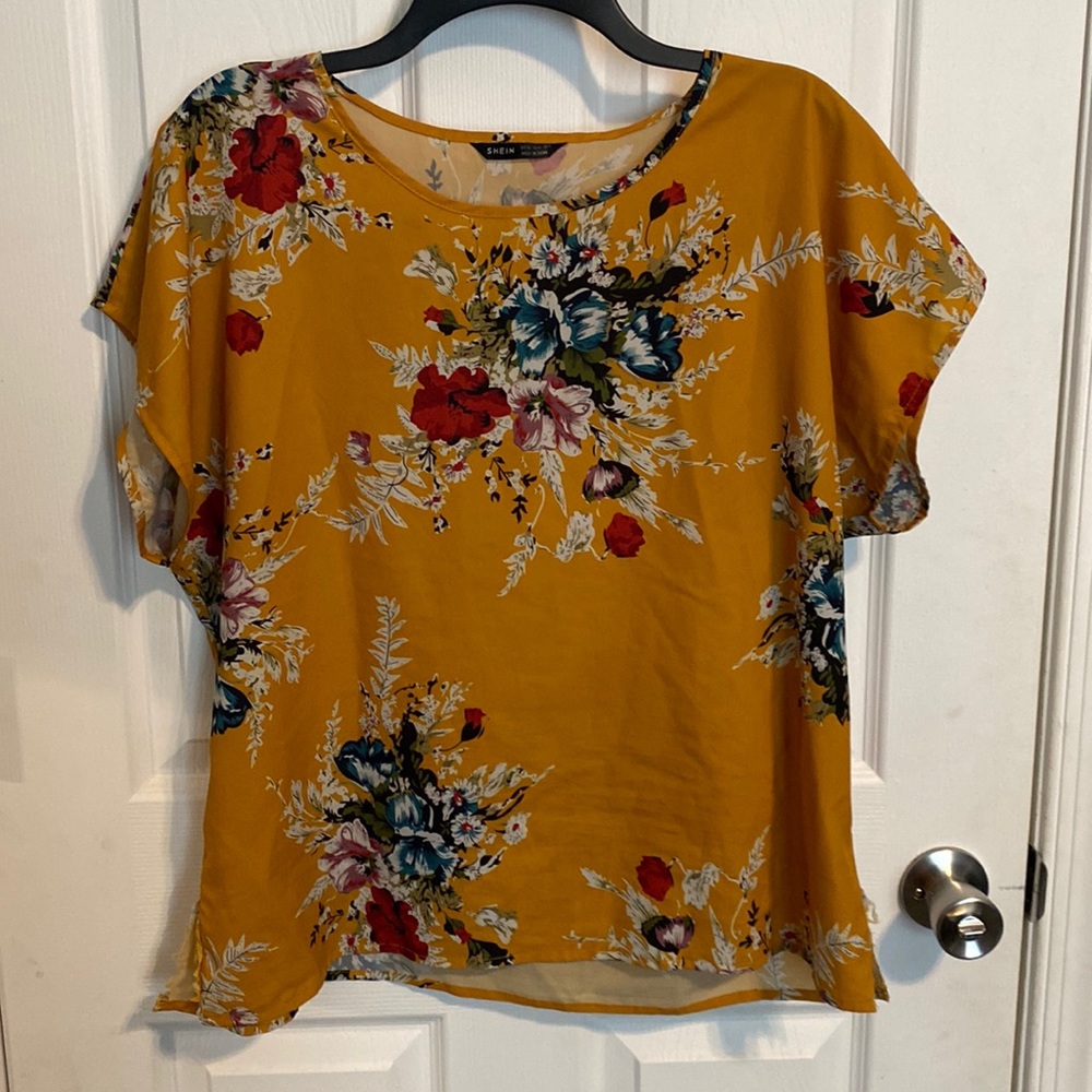 Shein Fall Tshirt XL